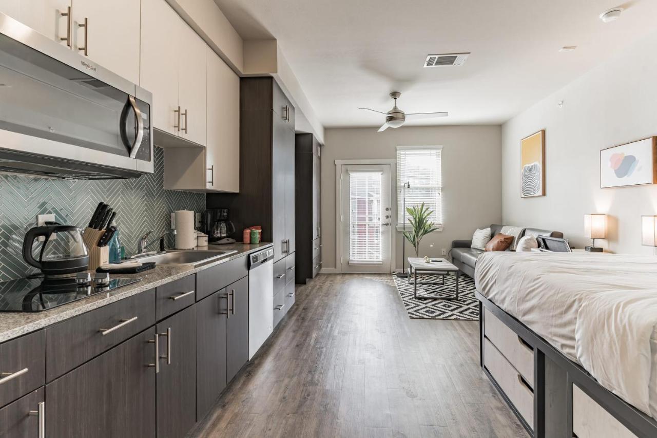 Peaceful With Full Amenities And Uh Nearby Apartamento *