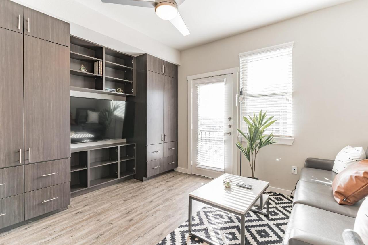 Daire Peaceful With Full Amenities And Uh Nearby *